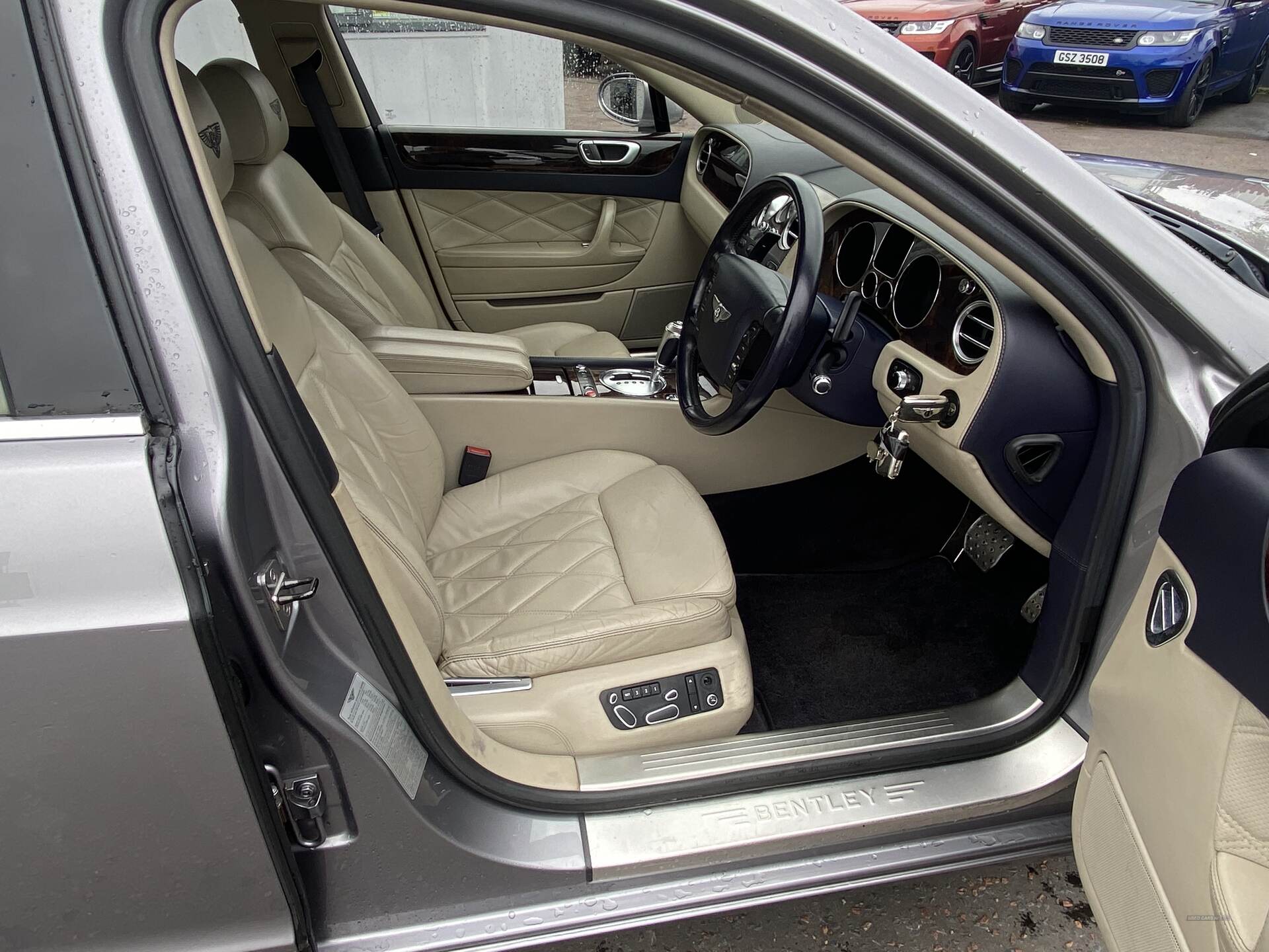2006 Bentley Flying Spur Base
