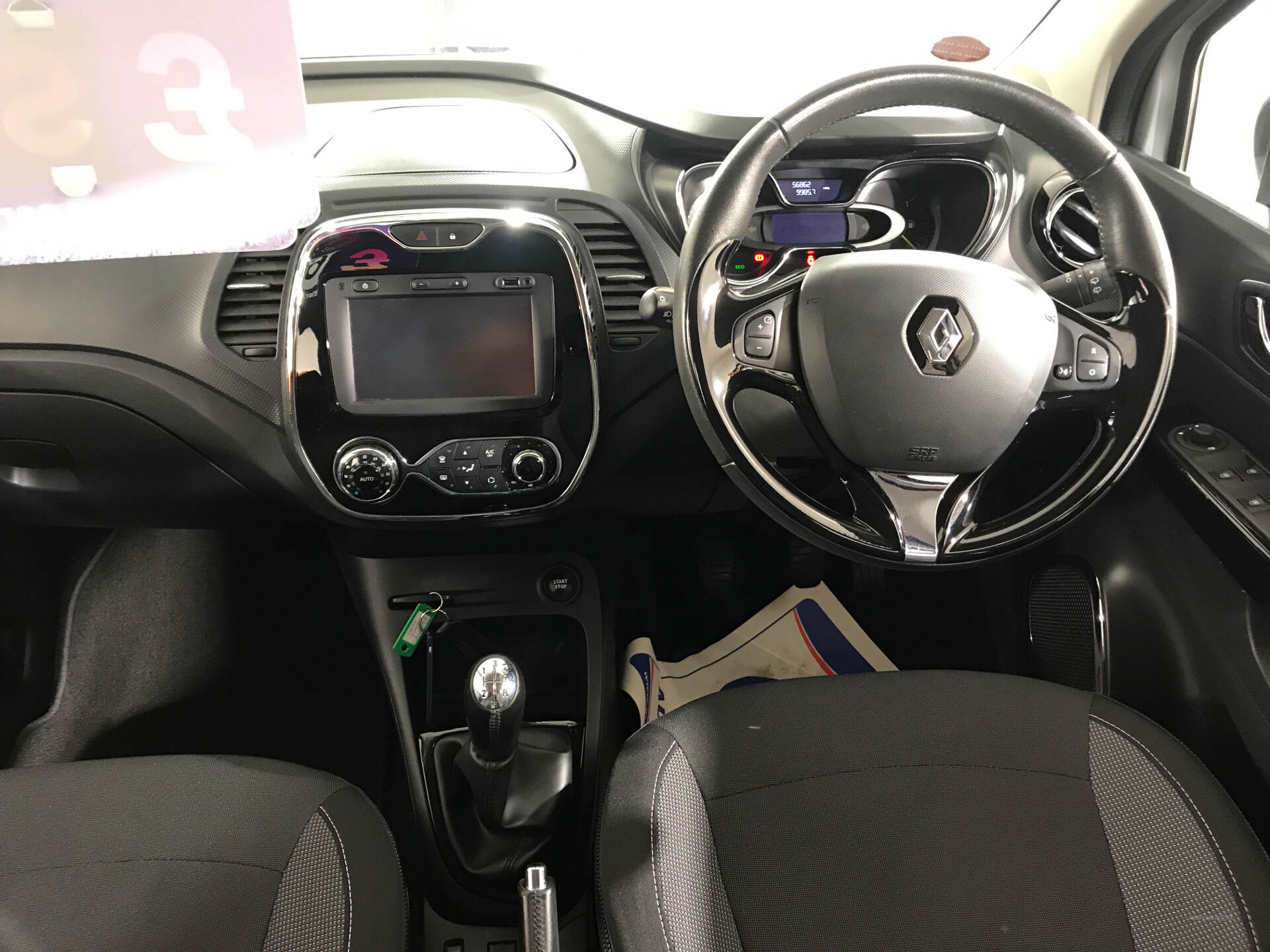 Renault Captur DIESEL HATCHBACK in Antrim