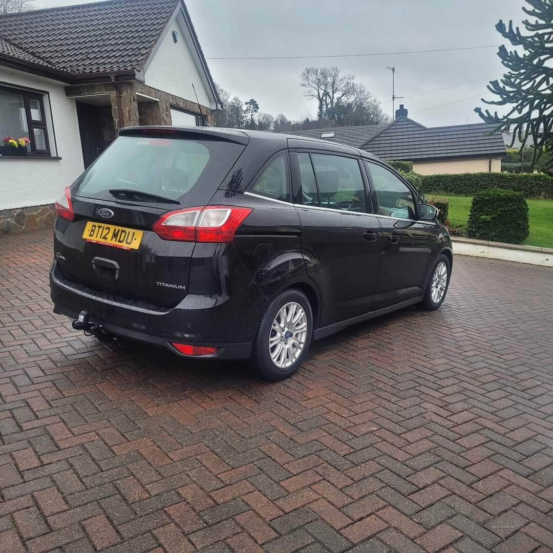 Ford Grand C-MAX DIESEL ESTATE in Down