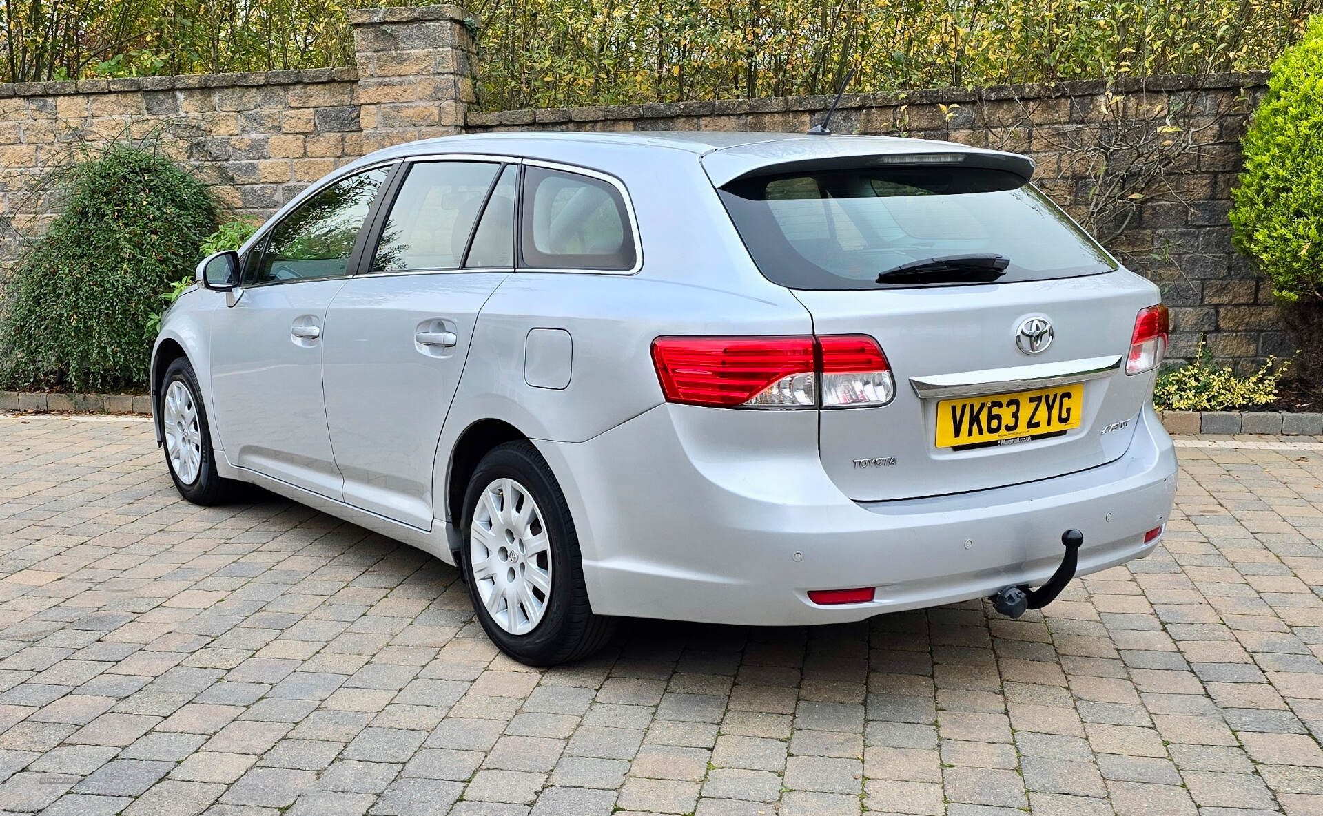 Toyota Avensis DIESEL TOURER in Armagh