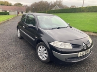 Renault Megane 1.6 VVT Dynamique 3dr in Antrim