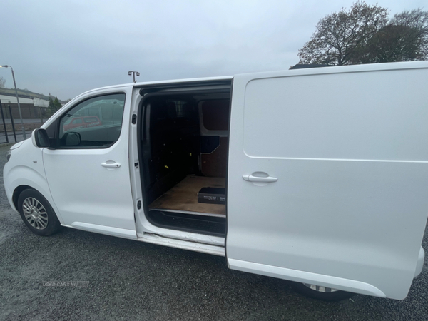 Toyota Proace MEDIUM DIESEL in Down