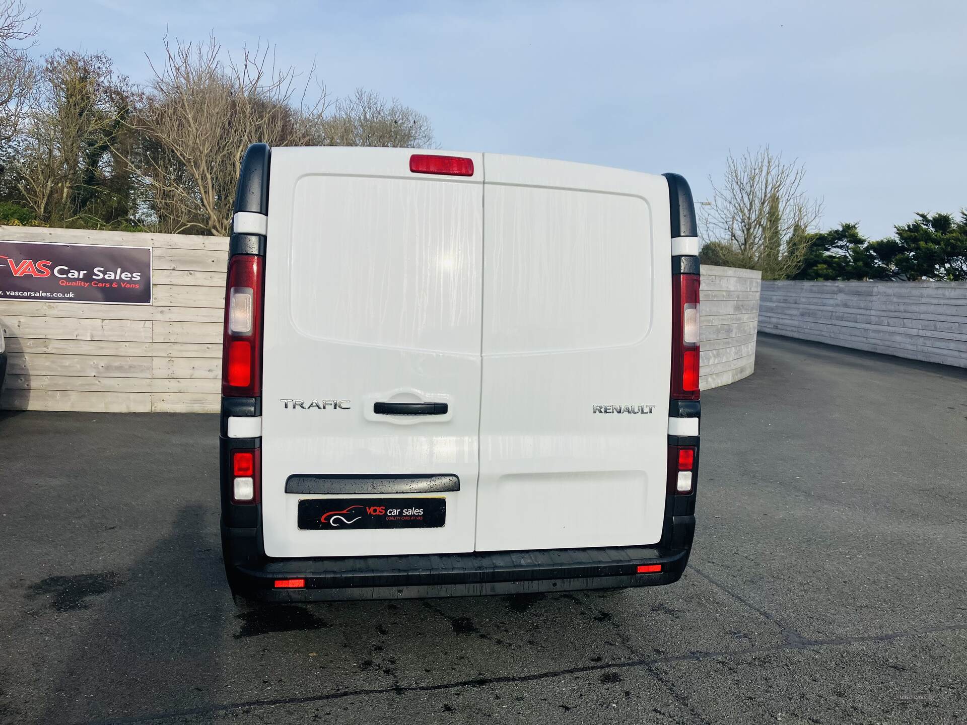 Renault Trafic LWB DIESEL in Down