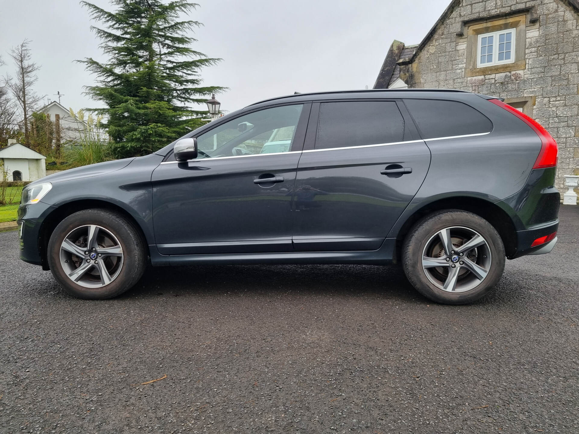 Volvo XC60 DIESEL ESTATE in Derry / Londonderry