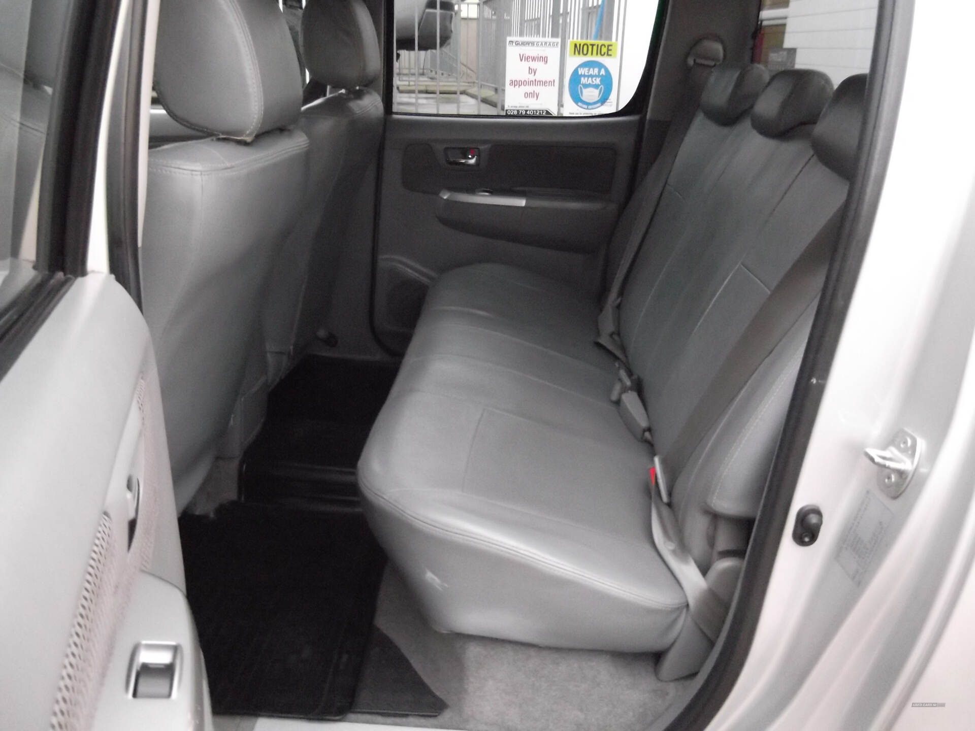 Jun 2011 Toyota Hilux Invincible 2010 D/Cab PickUp 3.0 D-4D 4WD 171