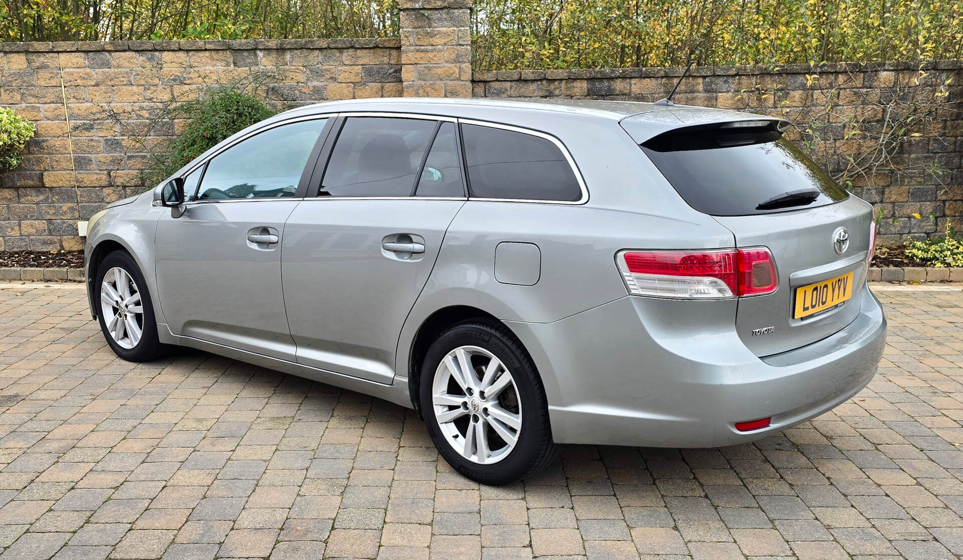 Toyota Avensis DIESEL TOURER in Armagh