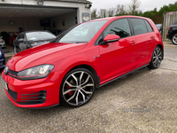 Volkswagen Golf HATCHBACK in Down