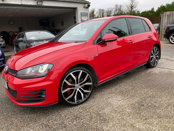 Volkswagen Golf HATCHBACK in Down