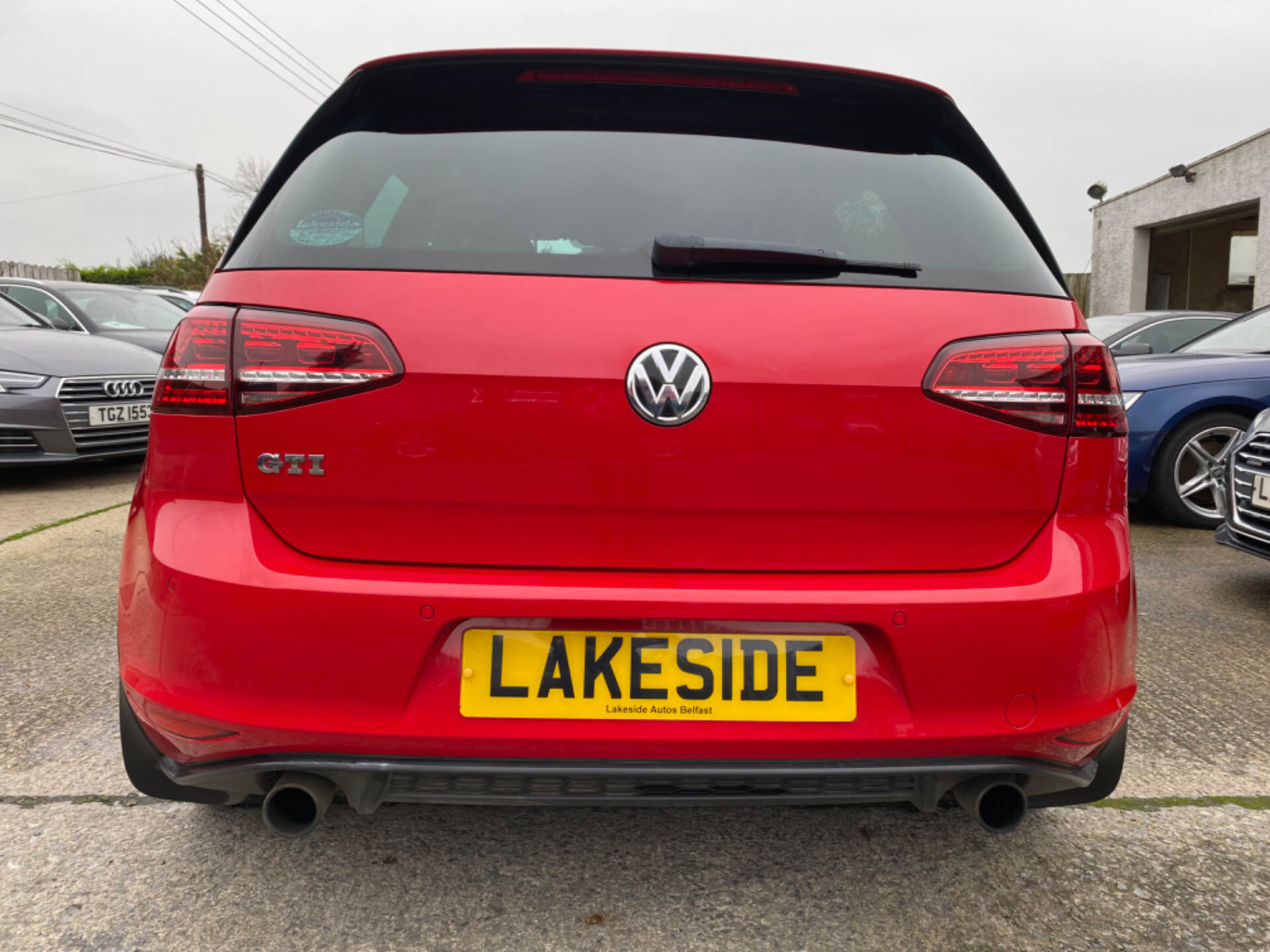 Volkswagen Golf HATCHBACK in Down