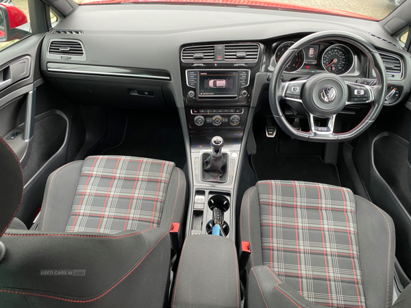 Volkswagen Golf HATCHBACK in Down