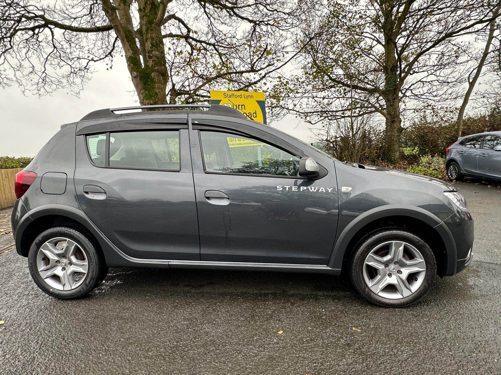 Nov 2017 Dacia Sandero Stepway 1.5 dCi Ambiance 5dr