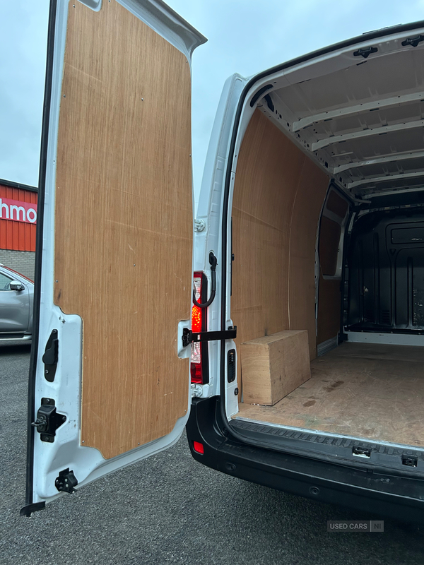 Renault Master LWB DIESEL FWD in Antrim