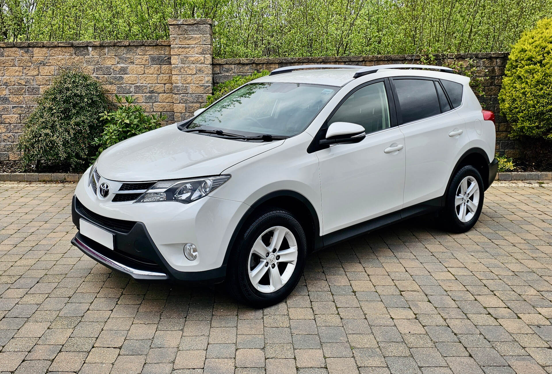 Toyota RAV4 DIESEL ESTATE in Armagh