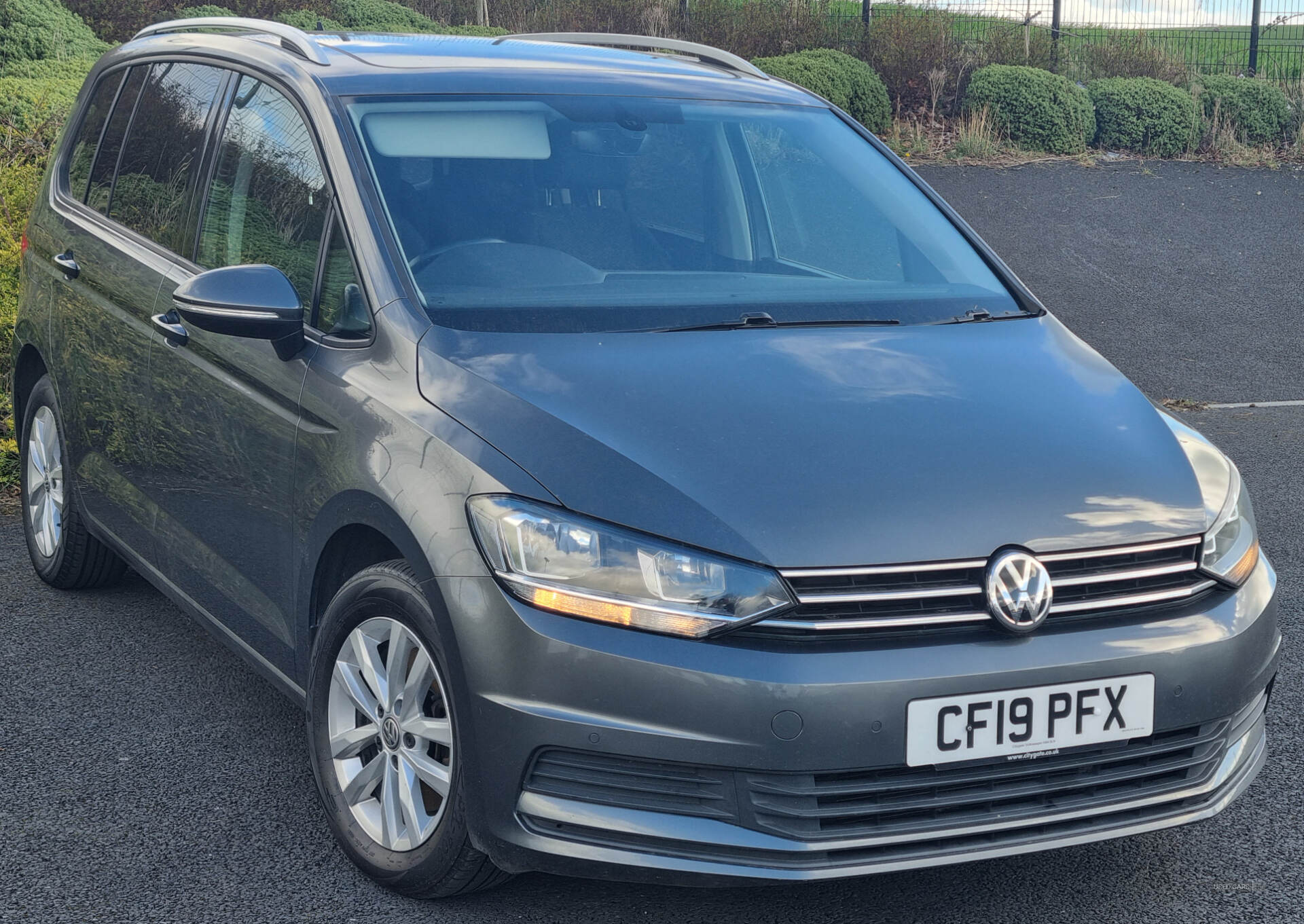 Volkswagen Touran DIESEL ESTATE in Armagh