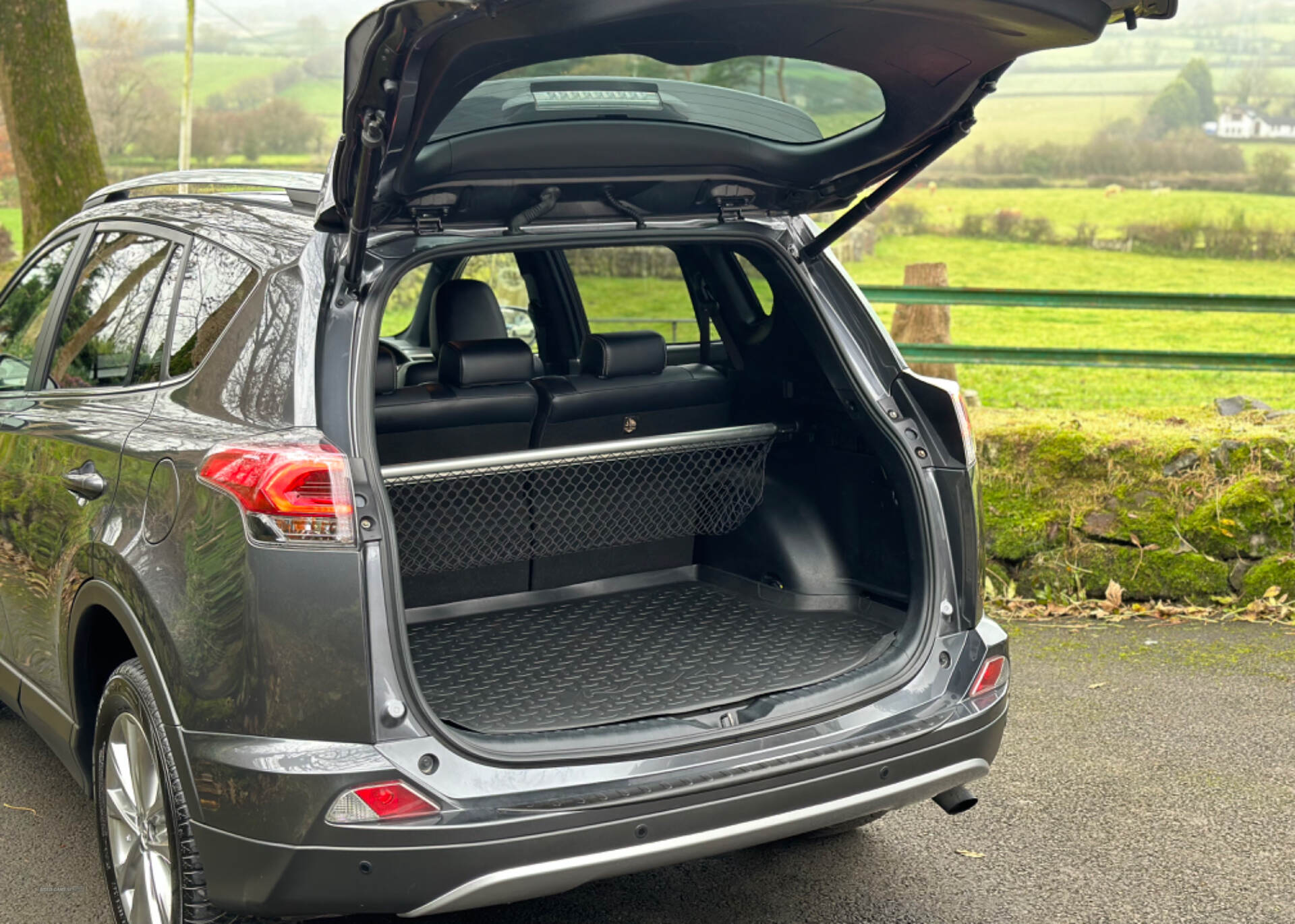 Toyota RAV4 DIESEL ESTATE in Antrim