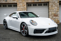 Porsche 911 [992] CARRERA 4 COUPE in Down