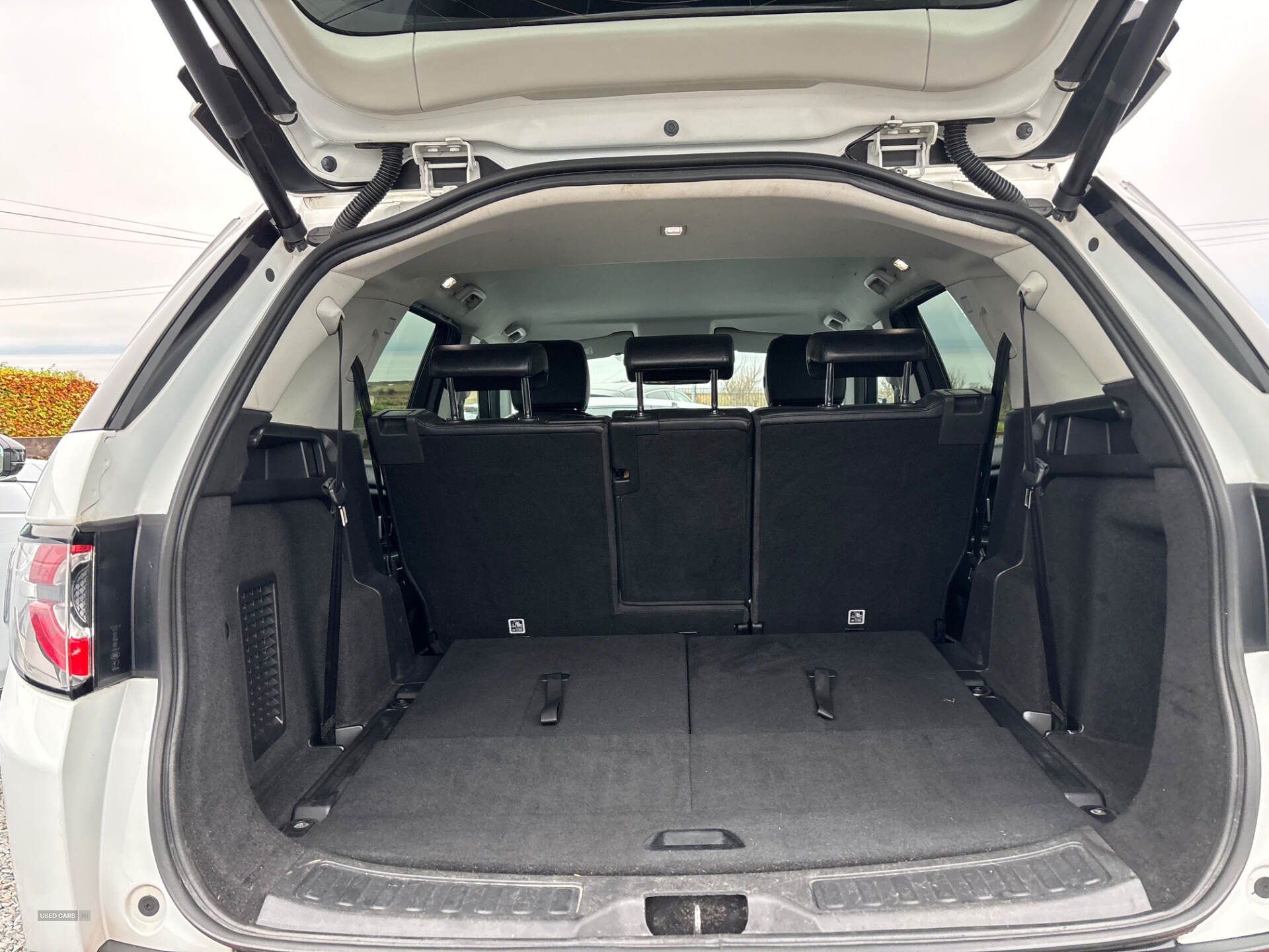 Land Rover Discovery Sport DIESEL SW in Derry / Londonderry