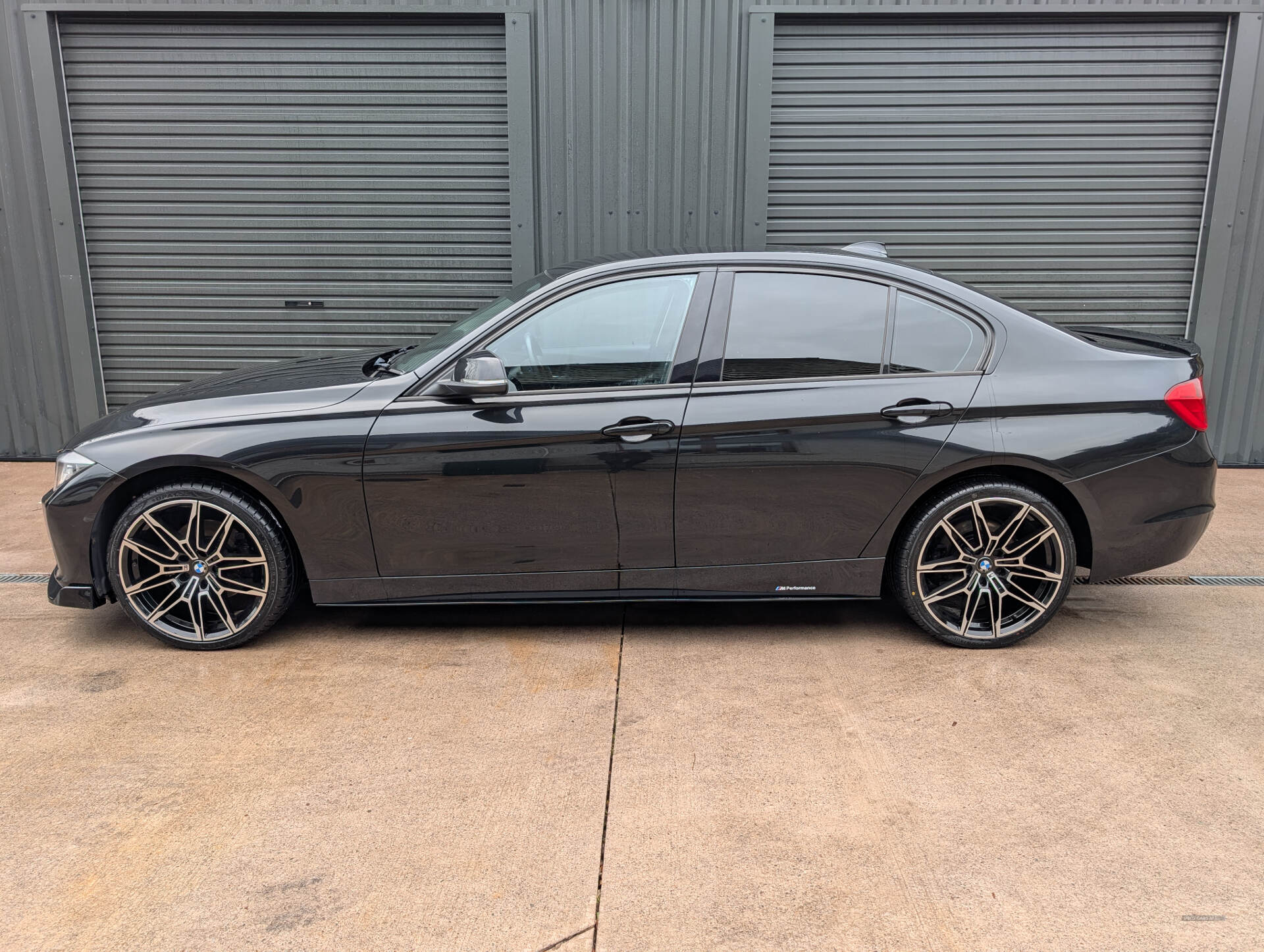 BMW 3 Series DIESEL SALOON in Tyrone