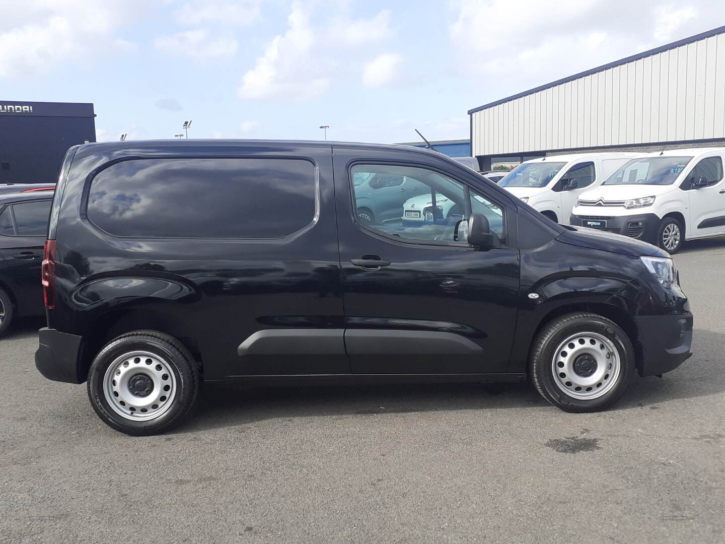 May 2024 Vauxhall Combo 2300 1.5 Turbo D 100ps H1 Prime Van