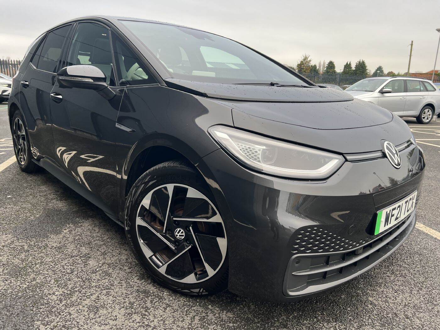 May 2021 Volkswagen ID.3 150kW Family Pro Performance 58kWh 5dr Auto