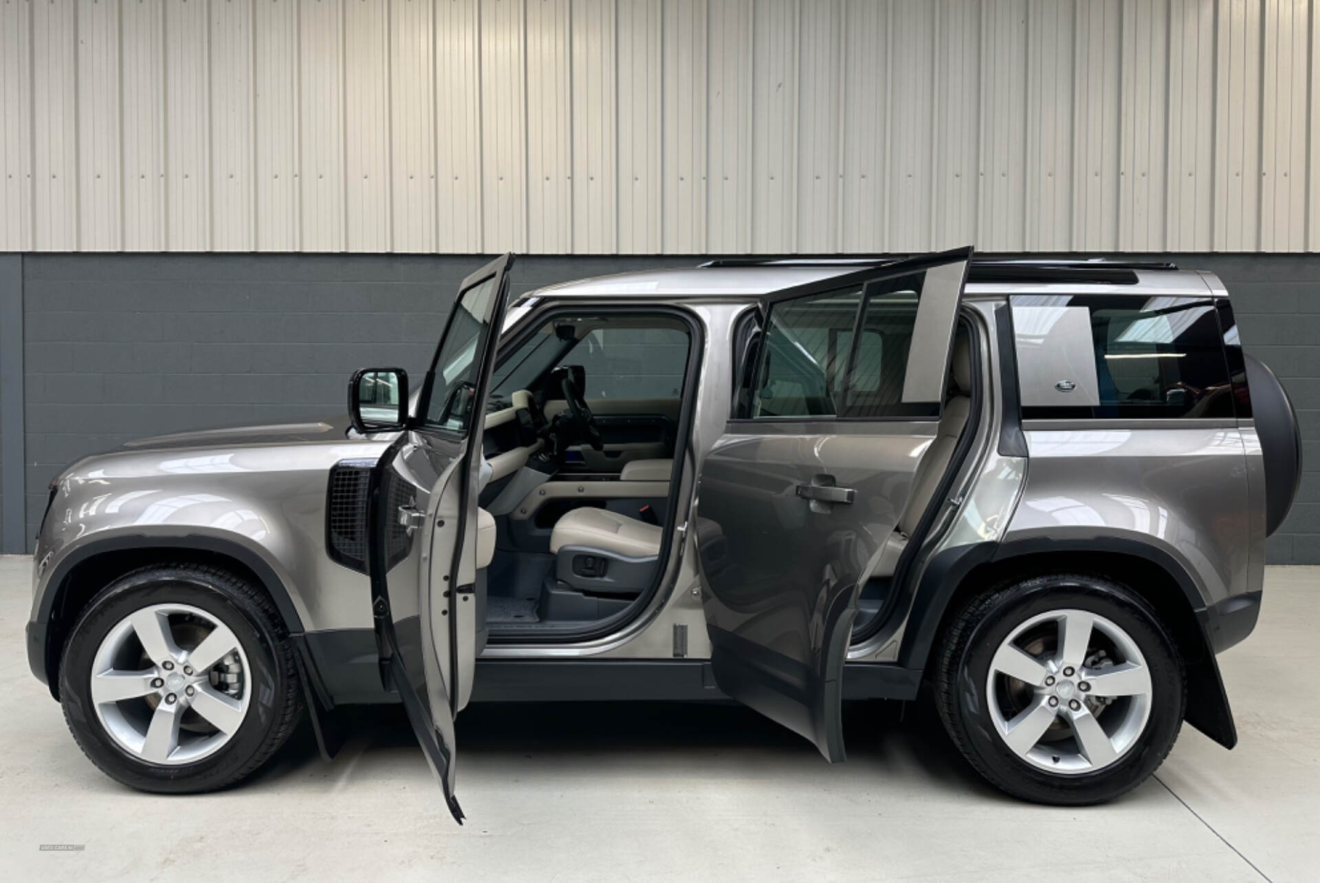 Land Rover Defender DIESEL ESTATE in Antrim