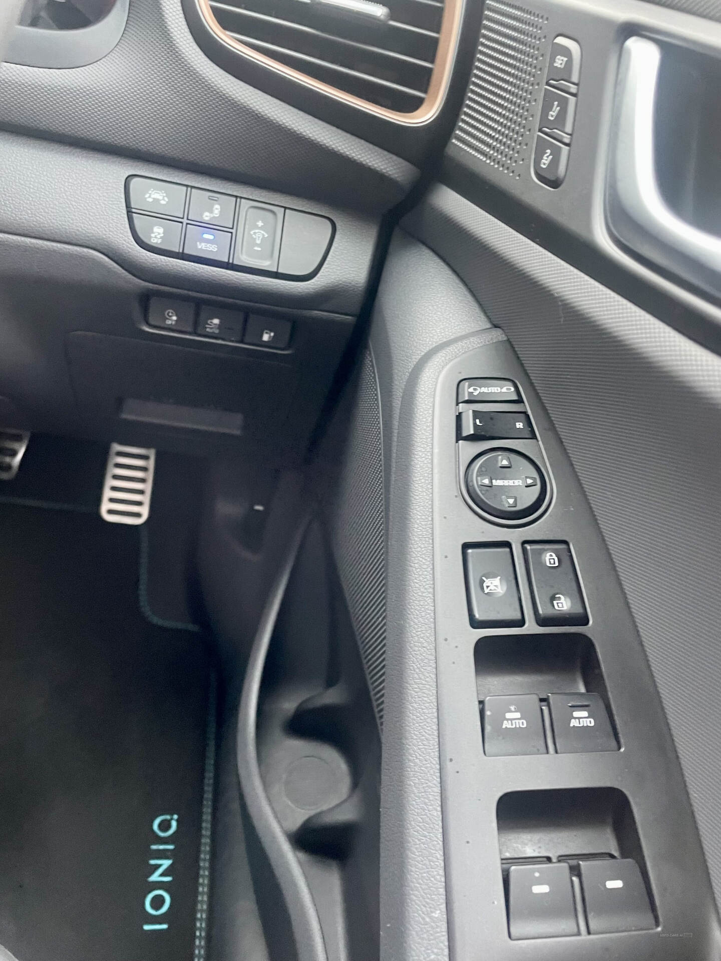 Hyundai Ioniq ELECTRIC HATCHBACK in Down