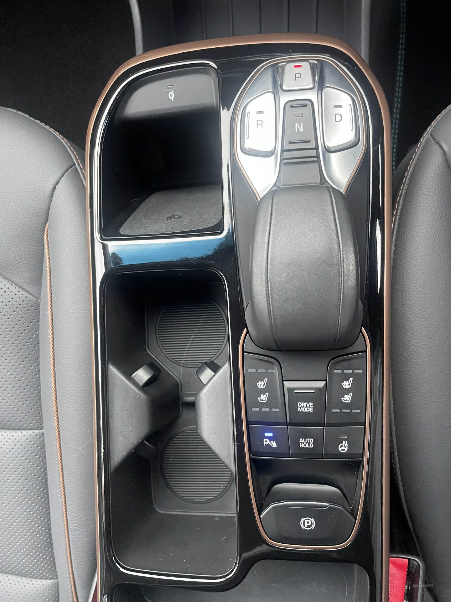 Hyundai Ioniq ELECTRIC HATCHBACK in Down