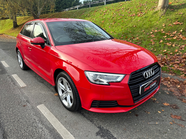 Audi A3 DIESEL SPORTBACK in Down