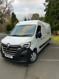 Renault Master LM35dCi 135 Business+ Medium Roof Van in Armagh