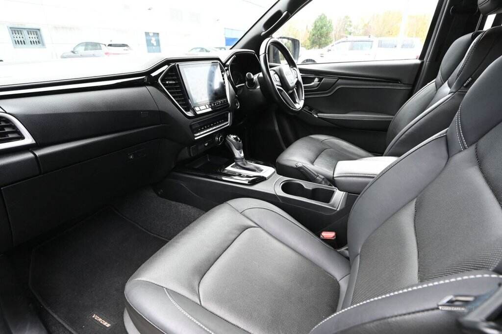 May 2022 Isuzu D-Max 1.9 V-Cross Double Cab 4x4 Auto