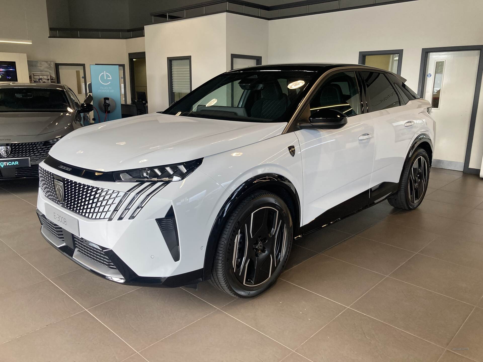 Jun 2024 Peugeot 3008 157kW GT 73kWh 5dr Auto