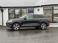 Volkswagen Touareg 3.0 TDI V6 BlueMotion Tech R-Line SUV 5dr Diesel Tiptronic 4WD Euro 6 (s/s) (262 ps) in Fermanagh