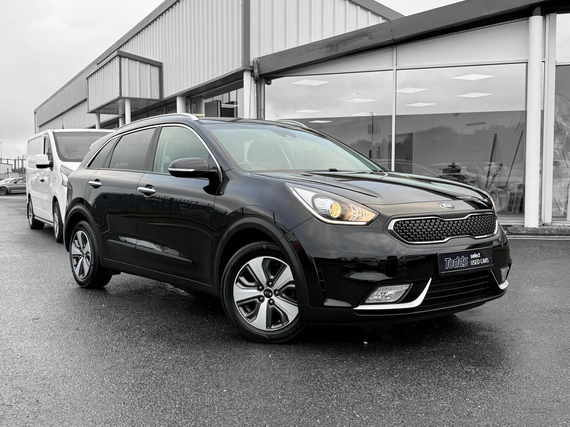 Jan 2017 Kia Niro 1.6 GDi Hybrid 2 5dr DCT