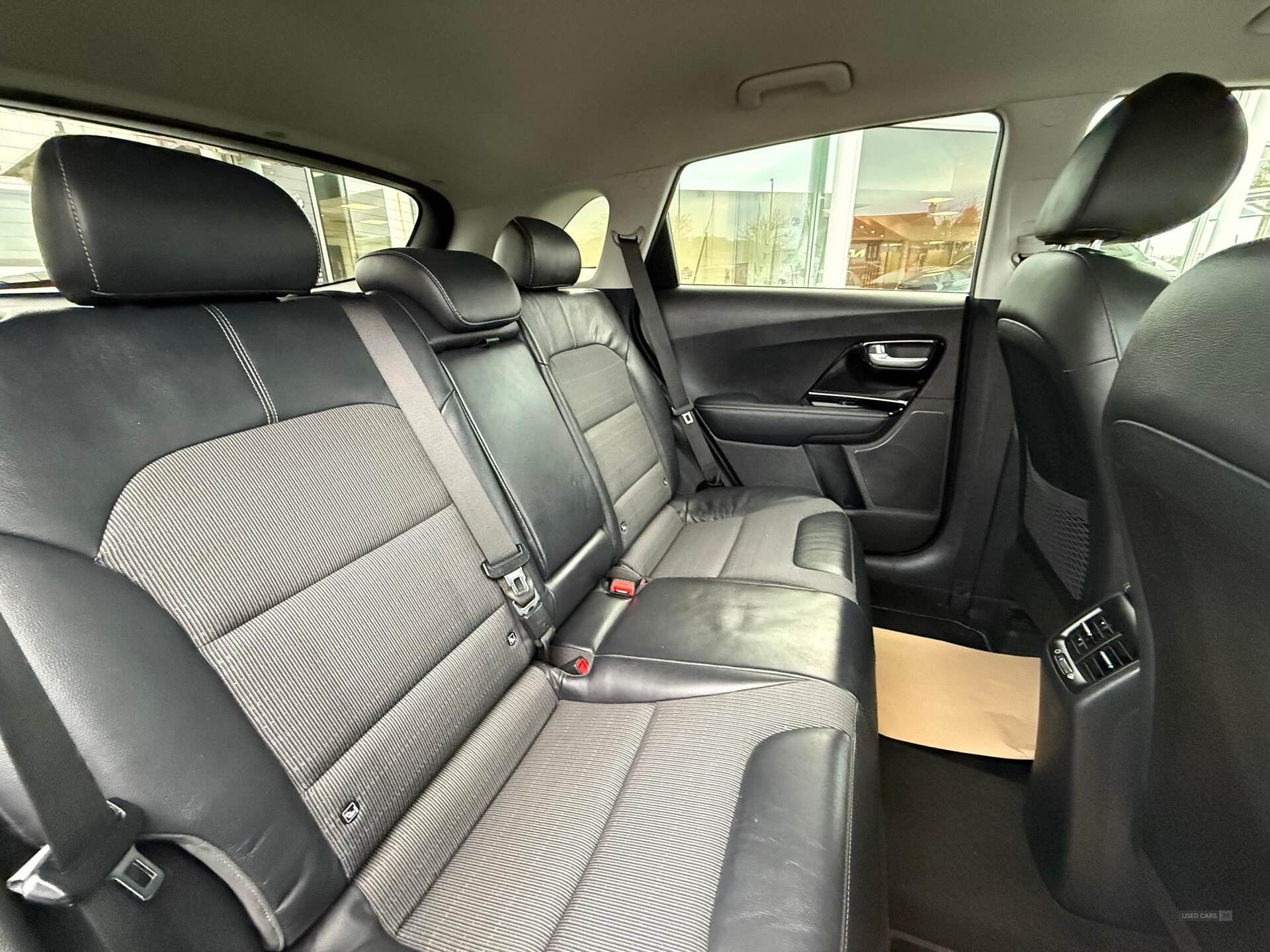 Jan 2017 Kia Niro 1.6 GDi Hybrid 2 5dr DCT
