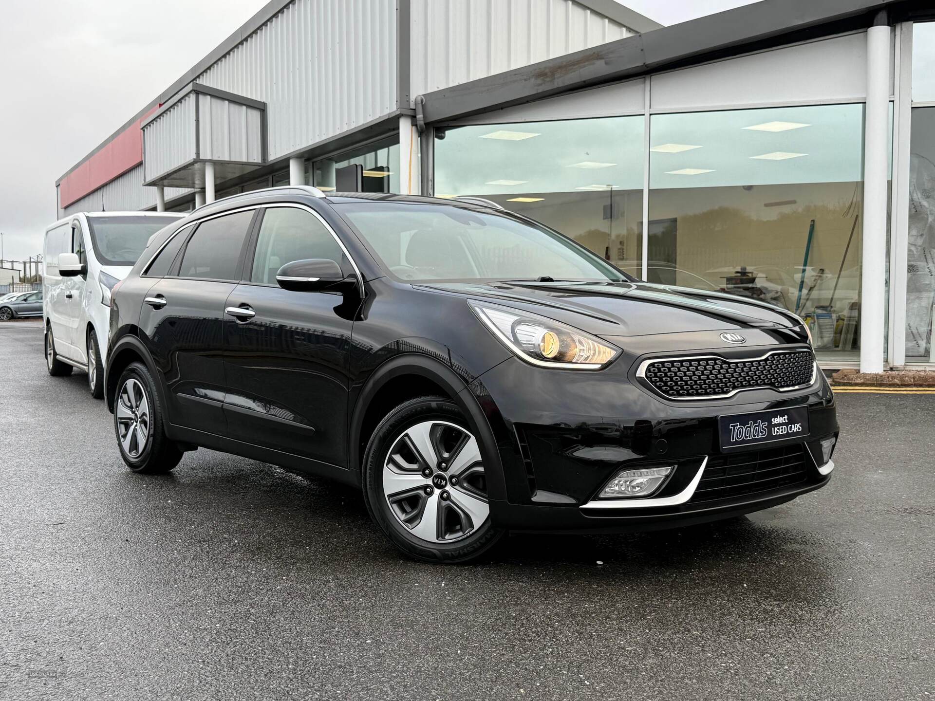 Jan 2017 Kia Niro 1.6 GDi Hybrid 2 5dr DCT