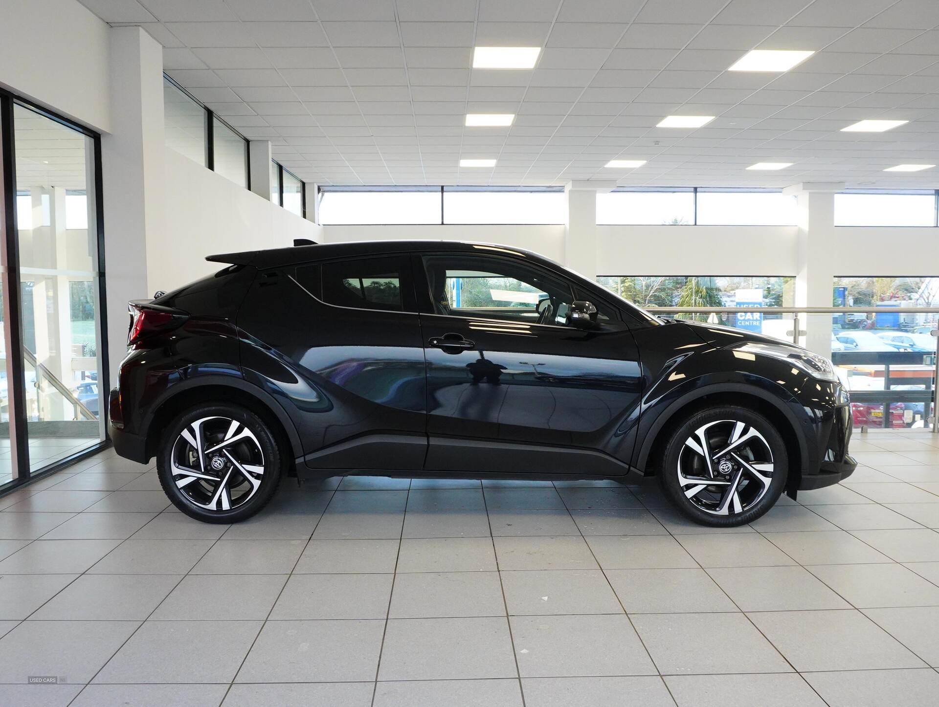 Mar 2022 Toyota C-HR 1.8 Hybrid Design 5dr CVT