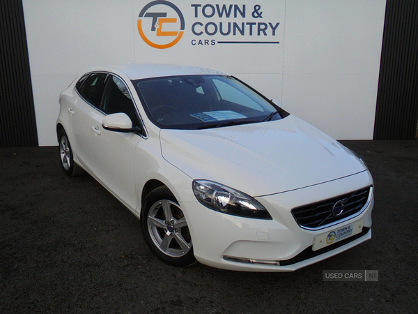 Volvo V40 DIESEL HATCHBACK in Antrim