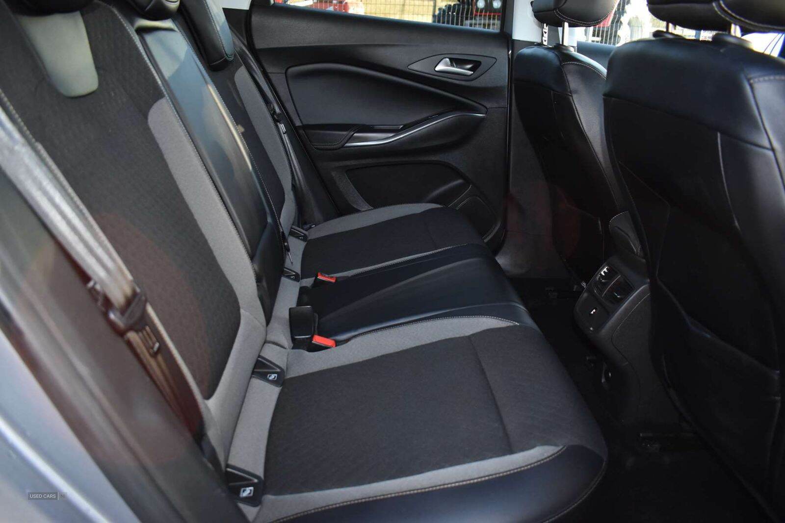Mar 2021 Vauxhall Grandland X 1.5 Turbo D SRi Nav 5dr