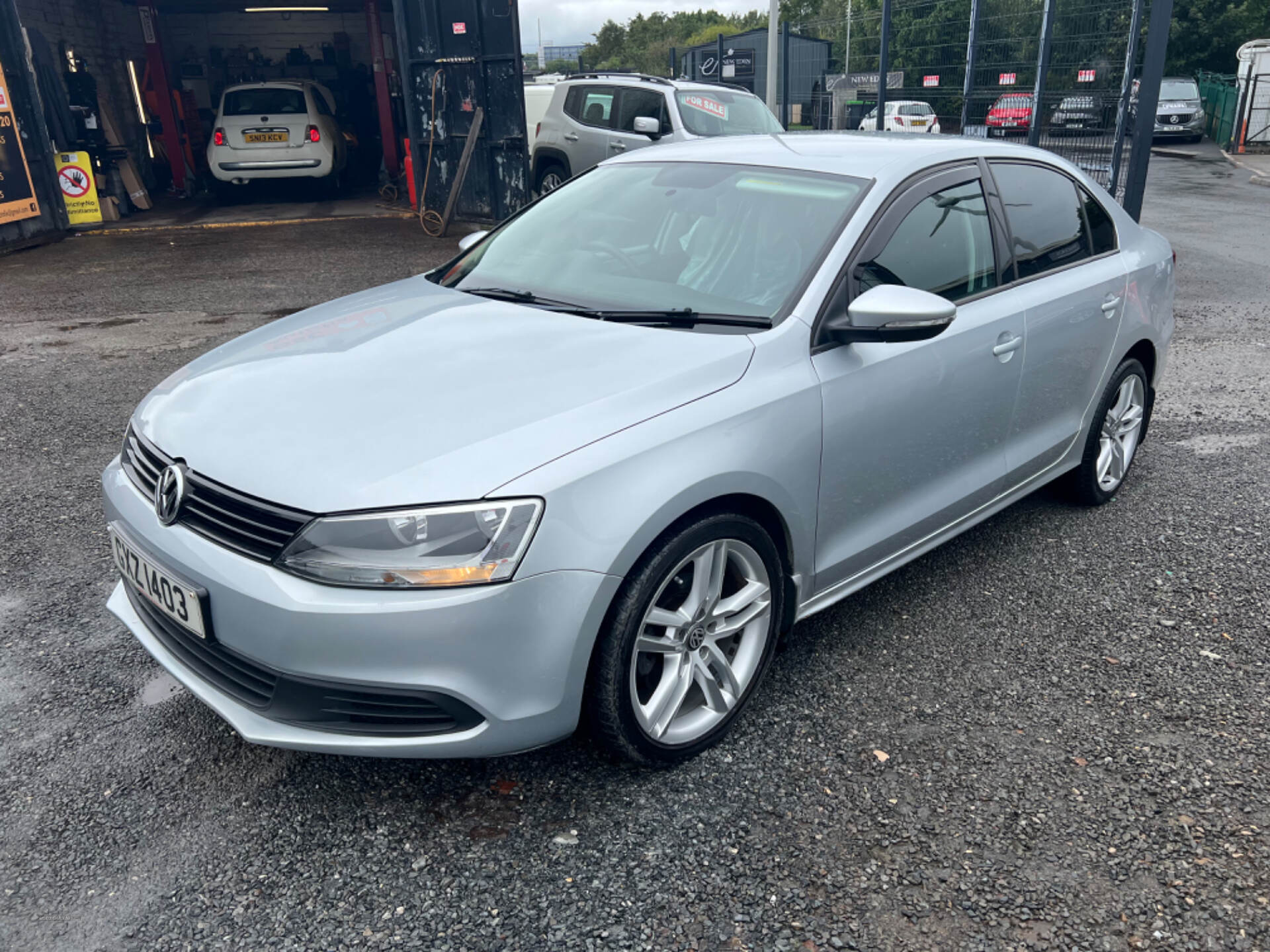 Volkswagen Jetta DIESEL SALOON in Down