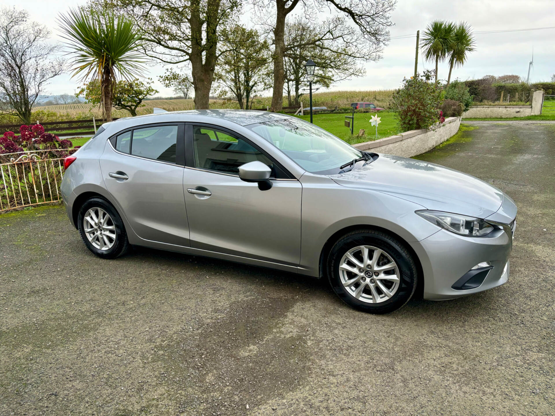 Mar 2016 Mazda Mazda3 2.0 SE Nav 5dr