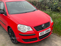 Volkswagen Polo 1.2 E 60 5dr in Down