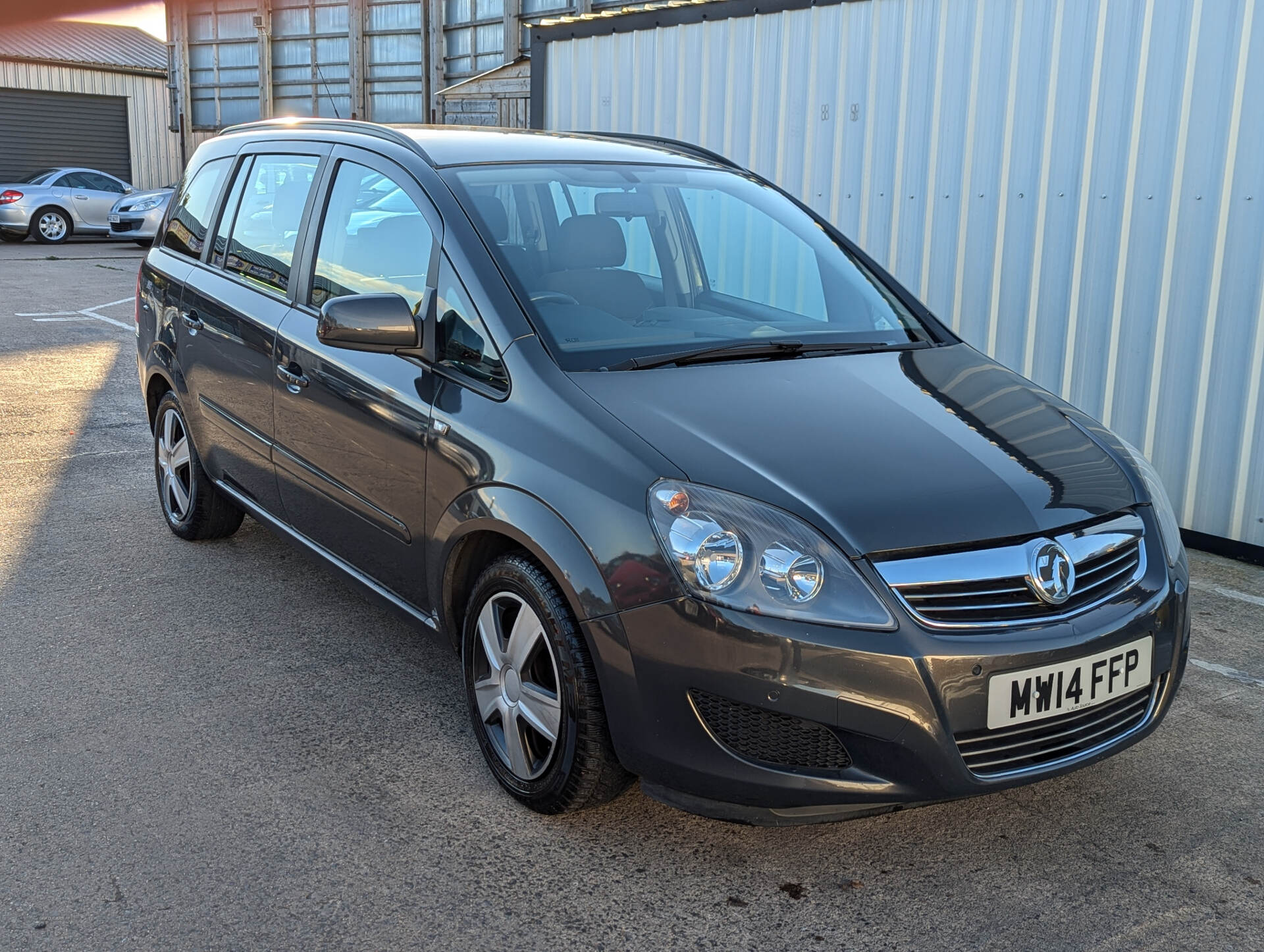 Vauxhall Zafira ESTATE in Antrim