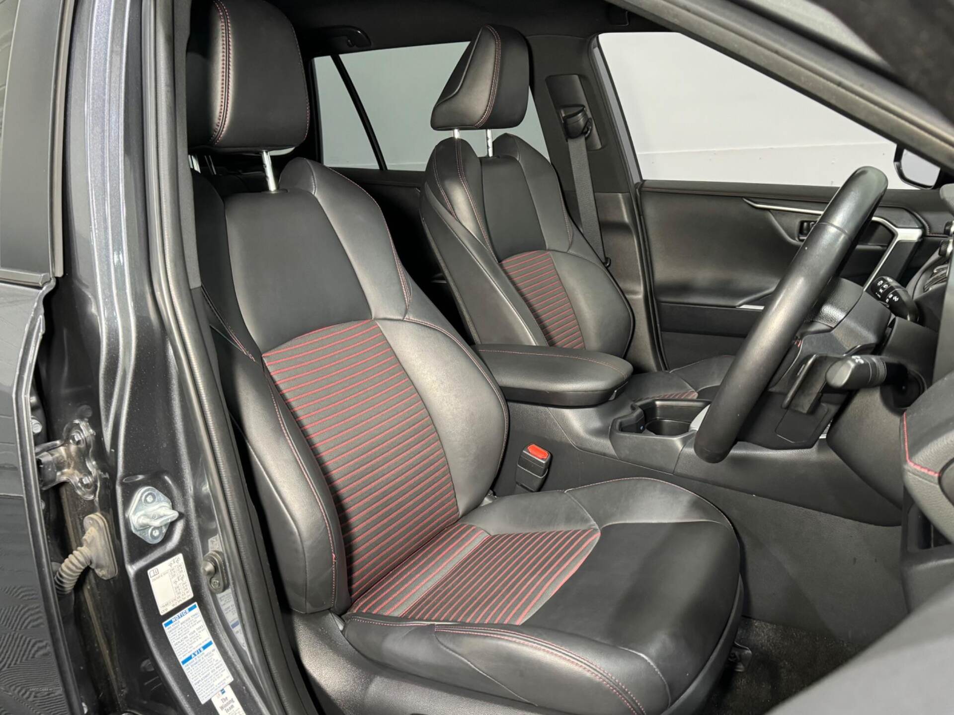 Jan 2022 Suzuki Across 2.5 PHEV E-Four 5dr CVT
