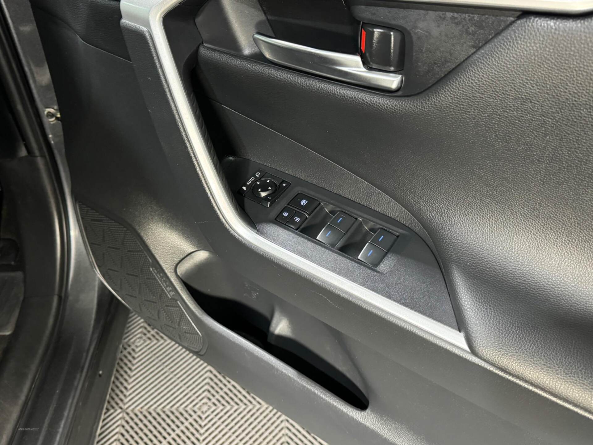 Jan 2022 Suzuki Across 2.5 PHEV E-Four 5dr CVT