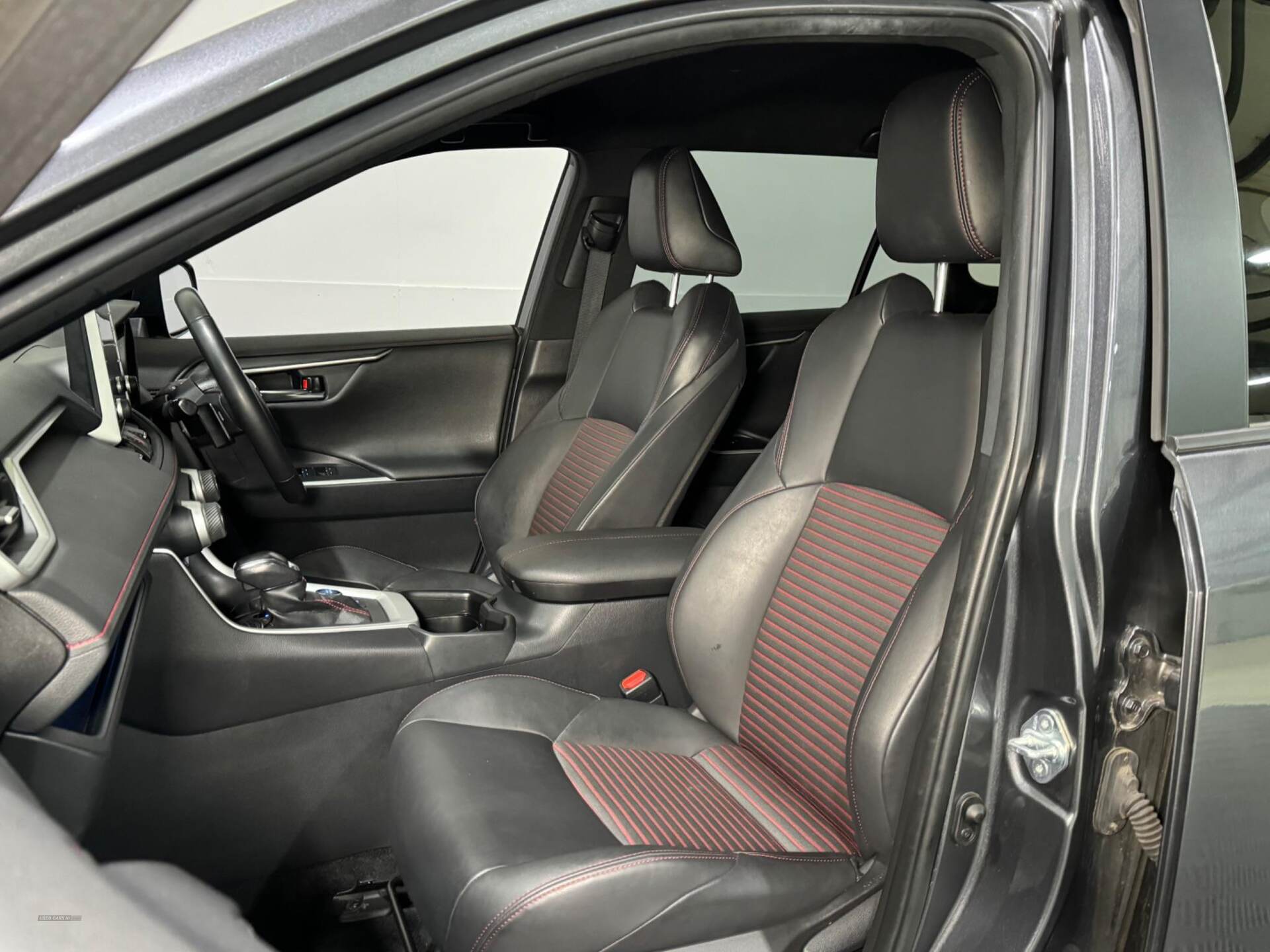 Jan 2022 Suzuki Across 2.5 PHEV E-Four 5dr CVT