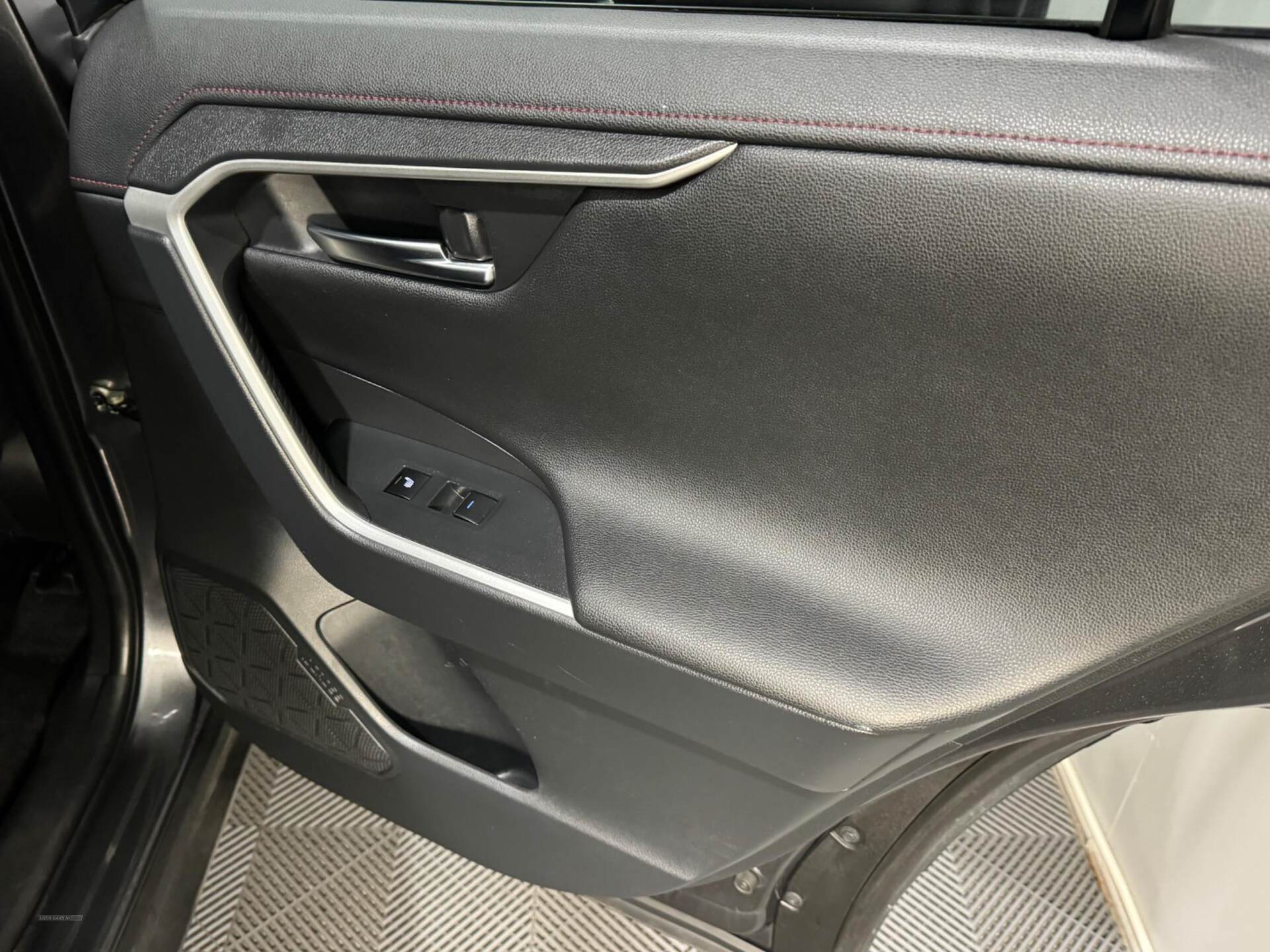 Jan 2022 Suzuki Across 2.5 PHEV E-Four 5dr CVT