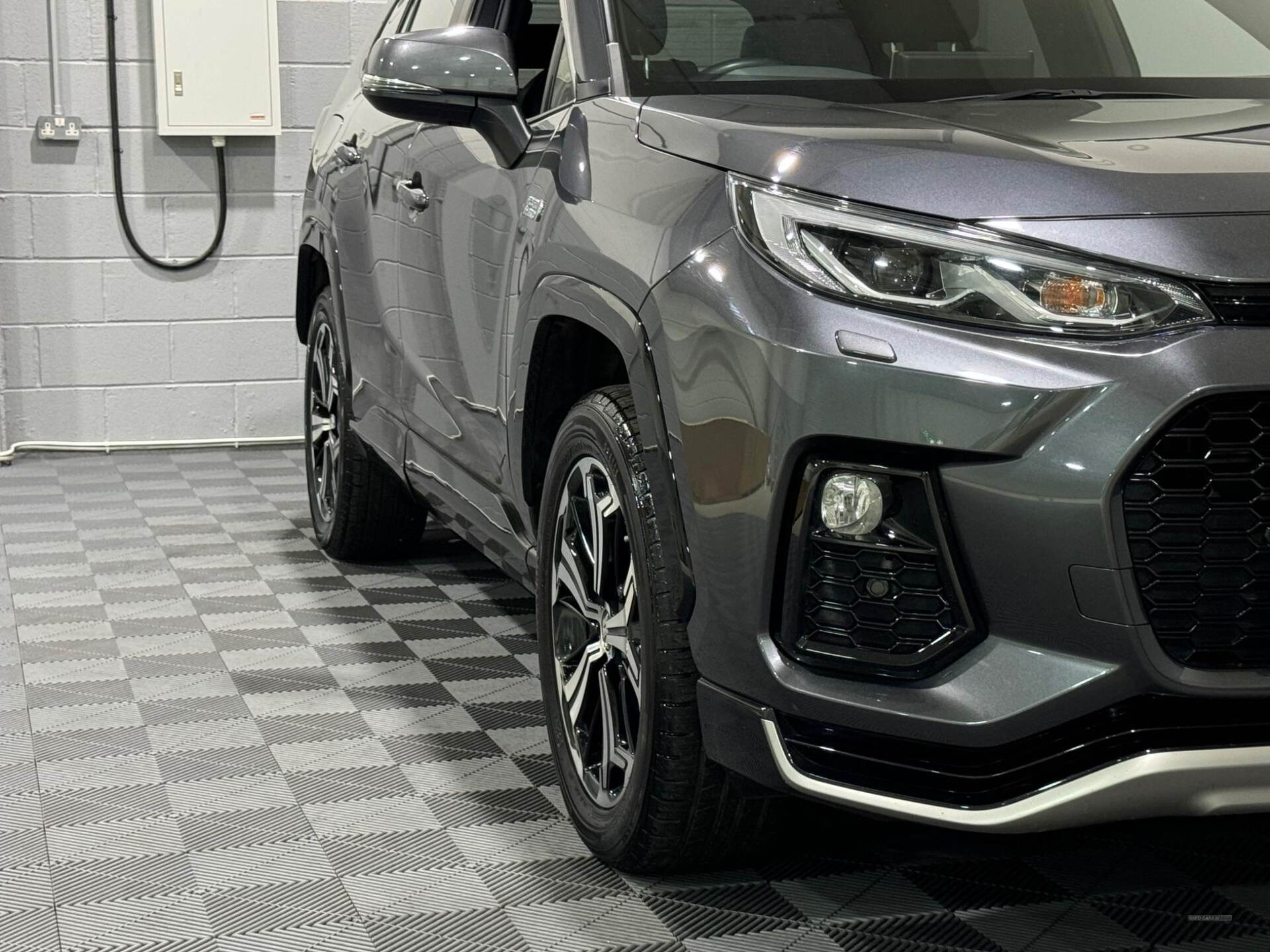 Jan 2022 Suzuki Across 2.5 PHEV E-Four 5dr CVT