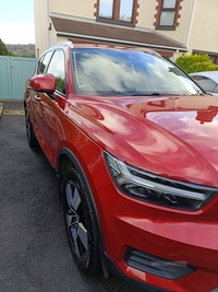 Volvo XC40 1.5 T3 [163] Momentum 5dr in Down