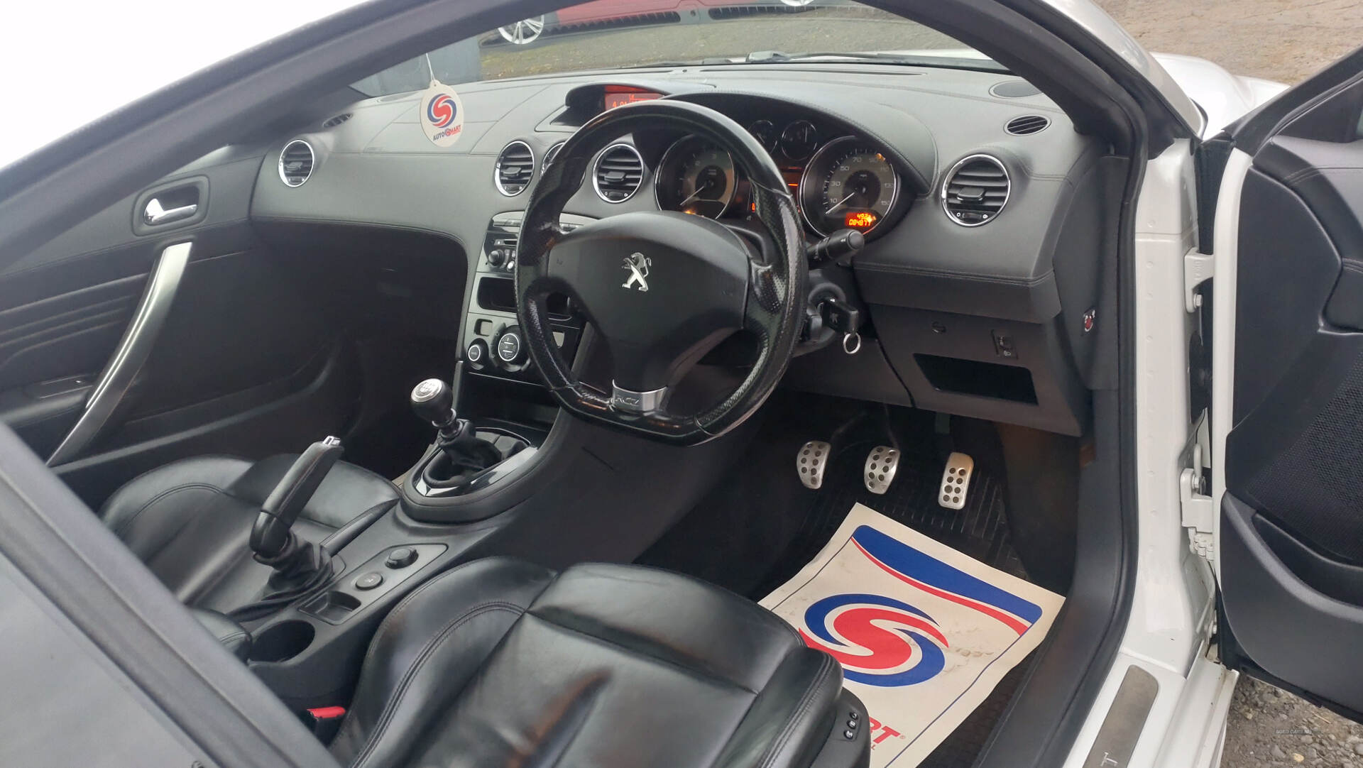 Jun 2013 Peugeot RCZ 2.0 HDi GT 2dr