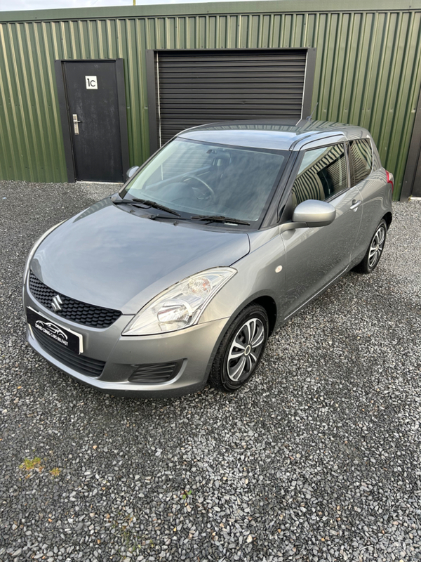 Suzuki Swift HATCHBACK in Down